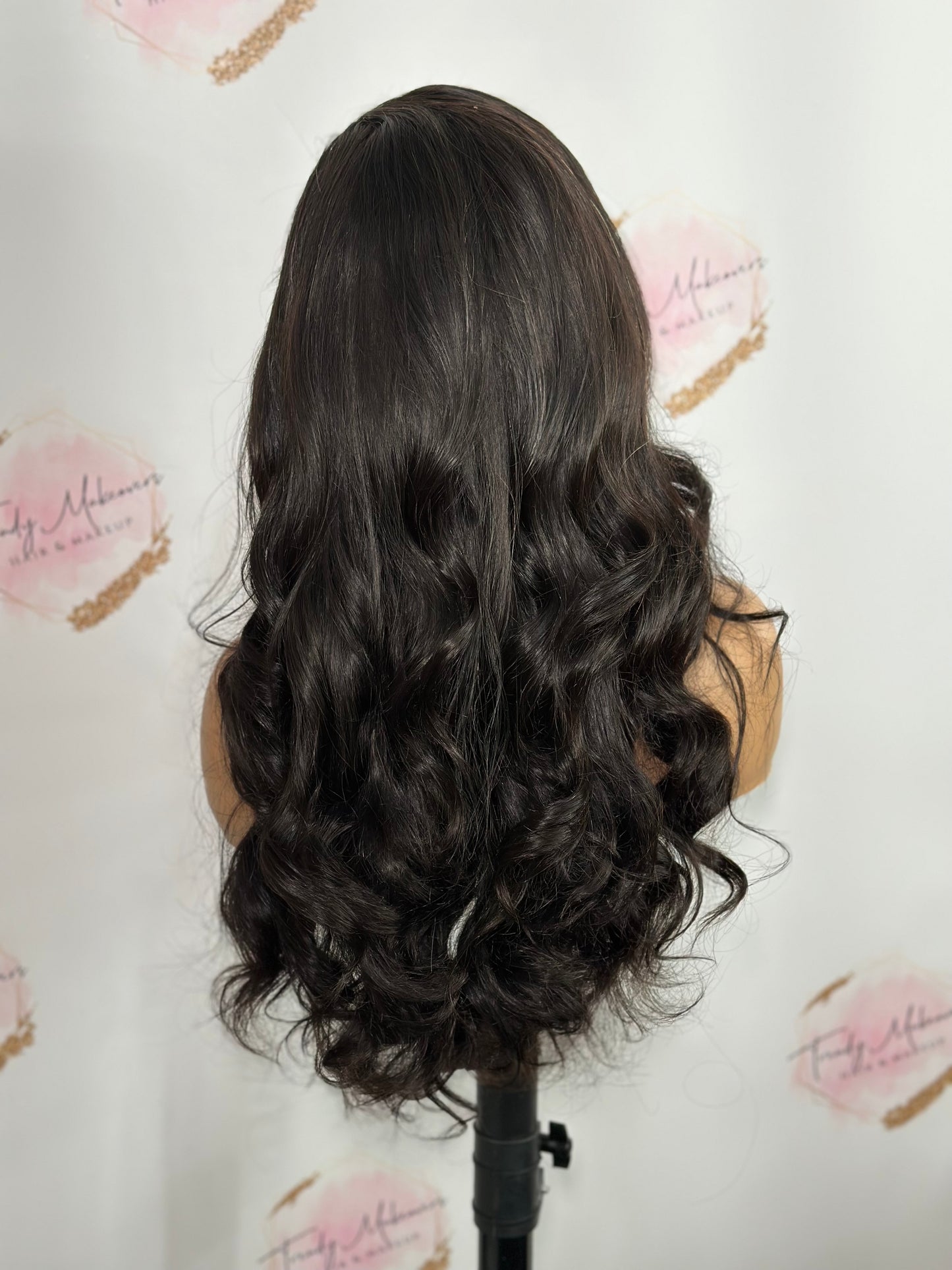 Nafeesa Bouncy Curly Wig